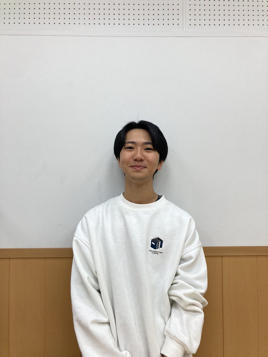 【関係者紹介第9弾！】

今日1人目は、音響オペレーター兼、制作補助の川村くんです！

チケット予約フォームはこちら↓
quartet-online.net/ticket/buenper…

#BUEN #舞。 
#日藝 #日芸 #春から日芸 
#演劇学科 #舞台構想コース