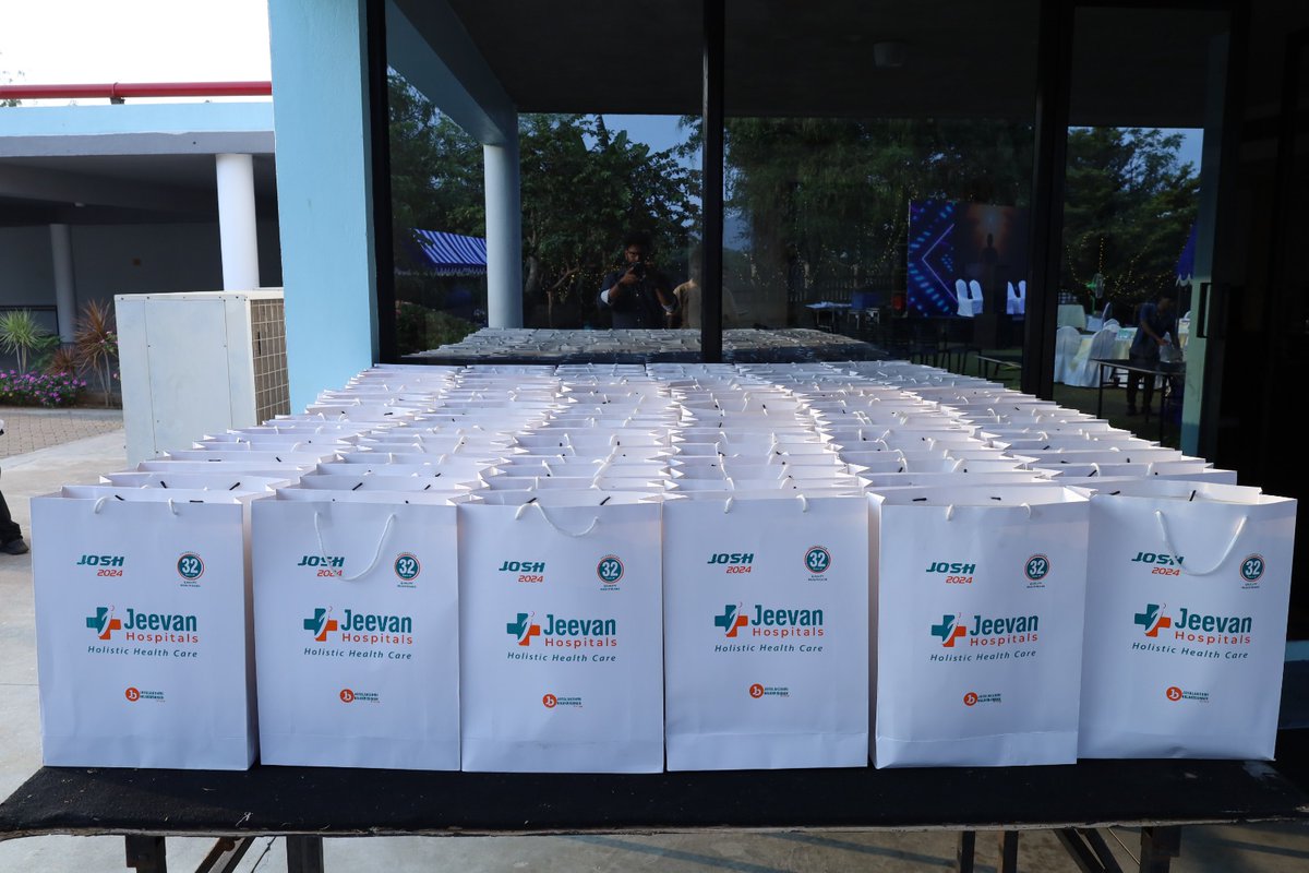 gembrio_media's tweet photo. JOSH 2024 Event Celebration organized by @GEMBRIO
#JeevanHospital #METROPEOPLE
#briotv #GEMBRIO #gembriopicture #5sfacility #mahindraworldcity #Chengalpattu #celebrations #branding #wishes #public #healthcareinnovation #doctor #hospitality https://t.co/Xc7pDcCHfM