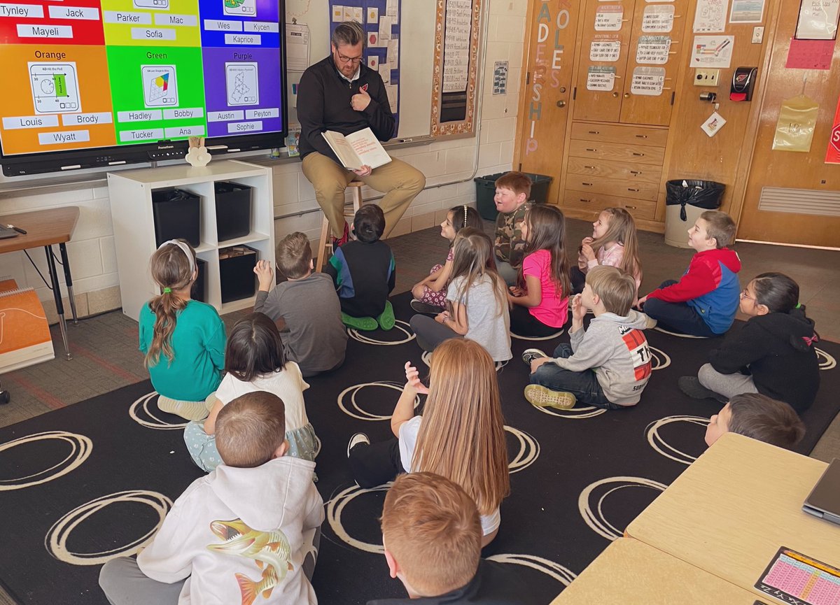 It was a great day. Started off spending time learning and growing with @shannoncremeens and got to get back with some 1st grade friends to read. Read upside down. Still got it. #WeAreMCUSD #fitleaders #suptchat #edchat