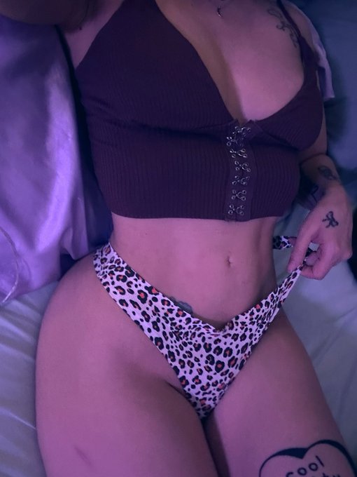 hi 🤍 https://t.co/x8fCBo0B4G<a href="/tag/attackontitanfinalseason"class="tags"><span>#attackontitanfinalseason</span></a>