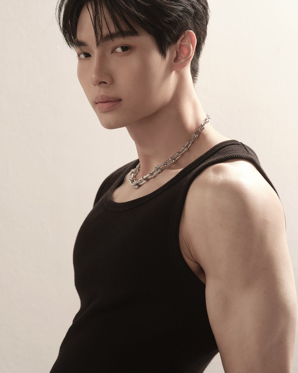 ขอแสดงความยินดีกับ "วิน-เมธวิน โอภาสเอี่ยมขจร" <a href="/winmetawin/">Winmetawin</a> ที่ได้รับเลือกเป็น  Tiffany &amp; Co. House Ambassador 
ซึ่งถือได้ว่าวิน เป็นศิลปินไทยและเอเชียตะวันออกเฉียงใต้คนแรก ที่ได้รับเลือกตำแหน่งนี้ ขอแสดงความยินดีกับวินอีกครั้งนะคะ ✨

#TiffanyAndCoxWin
#TiffanyAndCo
#GMMTV