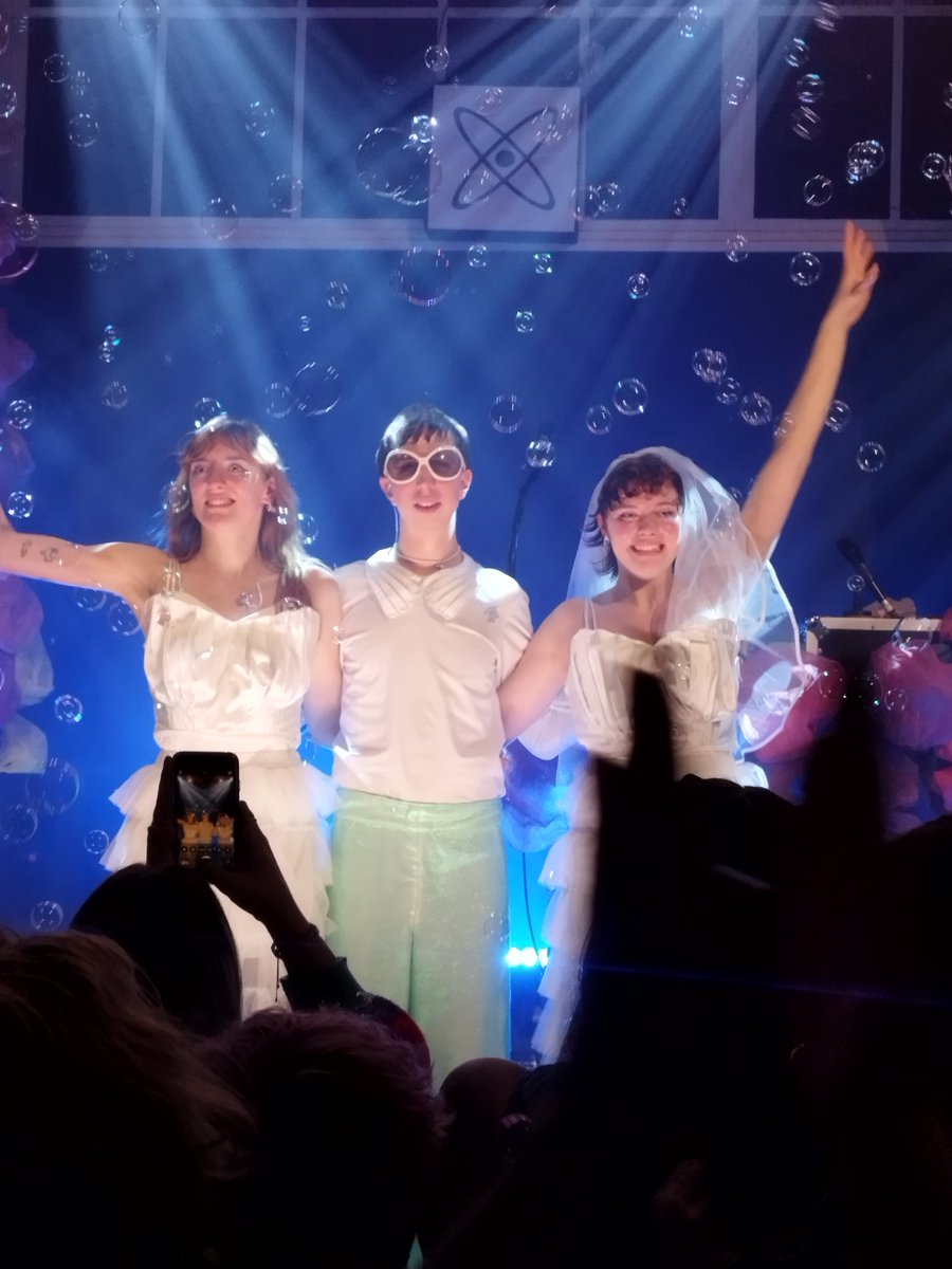 Gibtseinen Namennichtan (@gbtsnnnmnnchtn) on Twitter photo <a href="/lottalovebot/">emy 𝜗𝜚 ⋆˚⟡˖ ࣪ saw taylor</a> <a href="/blondofficial1/">blond.official</a> Es ist schön, es ist toll,
Blondinator zu sein... <a href="/lottalovebot/">emy 𝜗𝜚 ⋆˚⟡˖ ࣪ saw taylor</a> <a href="/blondofficial1/">blond.official</a> Es ist schön, es ist toll,
Blondinator zu sein...