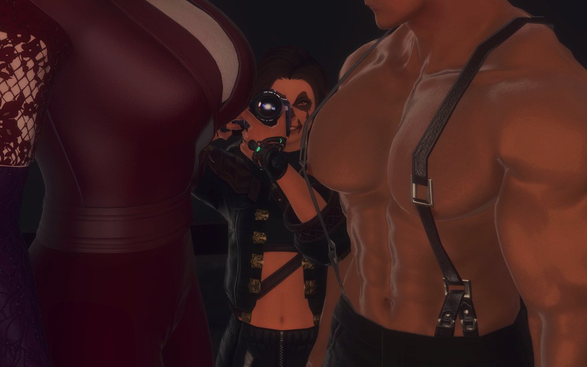 DutyFailedGuy's tweet photo. Behind the Scenes with Curry: She has a specific type of model that she hires.
#femroe #thicclander #Midlanders_Today https://t.co/mmCudJWV0f