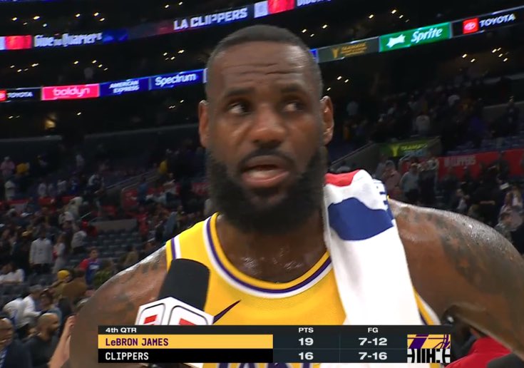 barstoolsports's tweet image. Year 21.