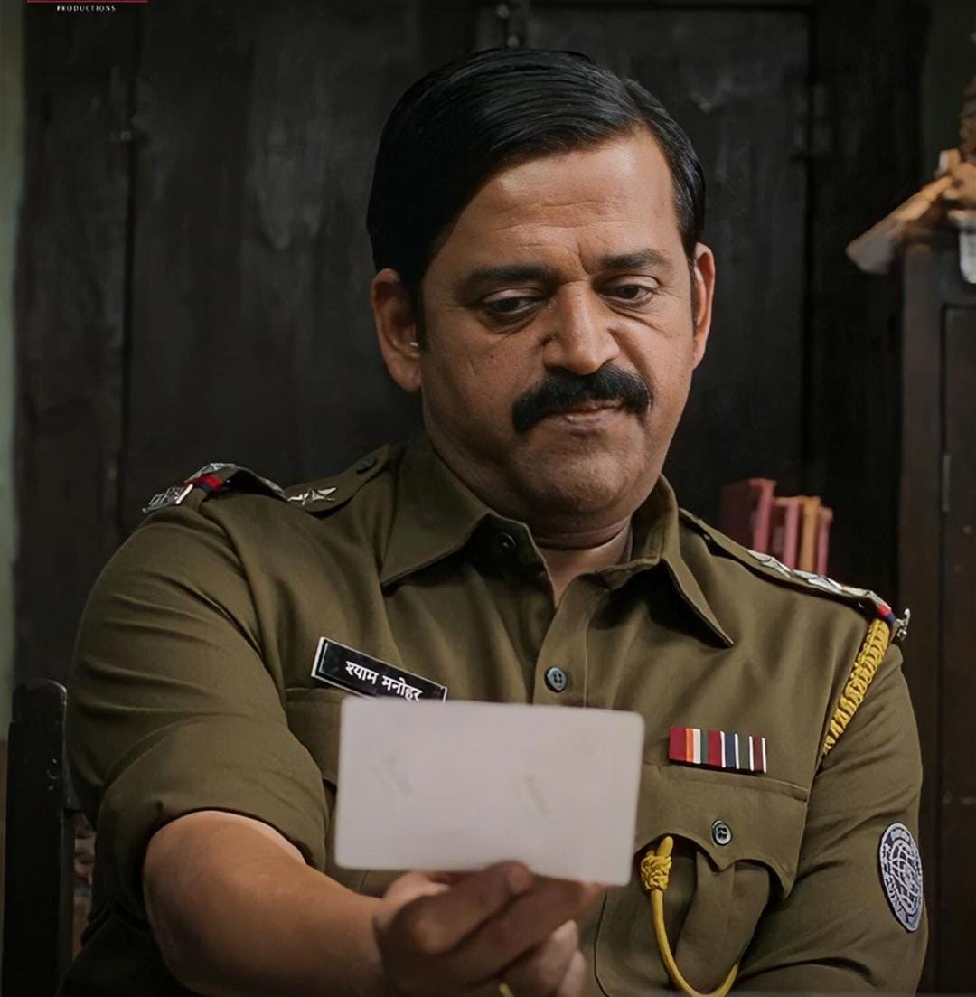 When @ravikishann sir steps onto the screen, it's like the whole universe stops to watch. With #MaamlaLegalHai and #LaapataLadies, he's not just acting – he's commanding the stage like a true maestro

#RaviKishan #Legend