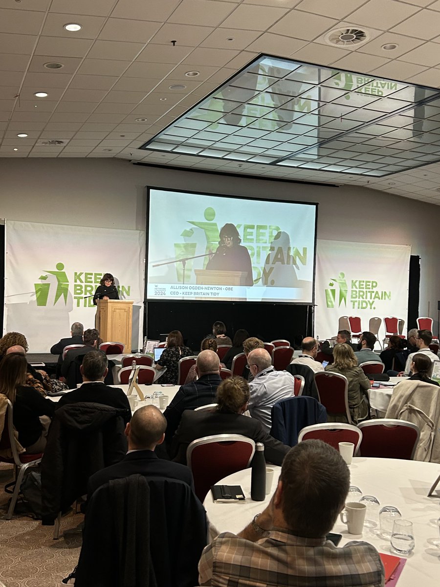 Thrilled to be ⁦<a href="/KeepBritainTidy/">Keep Britain Tidy</a>⁩ Network conference with ⁦<a href="/aogdennewton/">Allison Ogden-Newton OBE 🇺🇦</a>⁩ . Making a difference #KBTconf