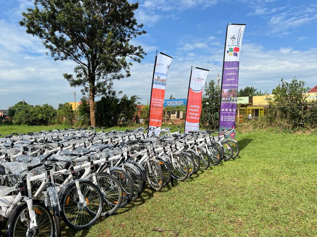 We have set up #CHWs in the Busoga region for success with the possibility of improved mobility in health service delivery. With support from @UK_WBR and @BuffaloBicycles we hope that #Health indicators in the region will improve with this intervention. #Amref4PHC 📍IGANGA