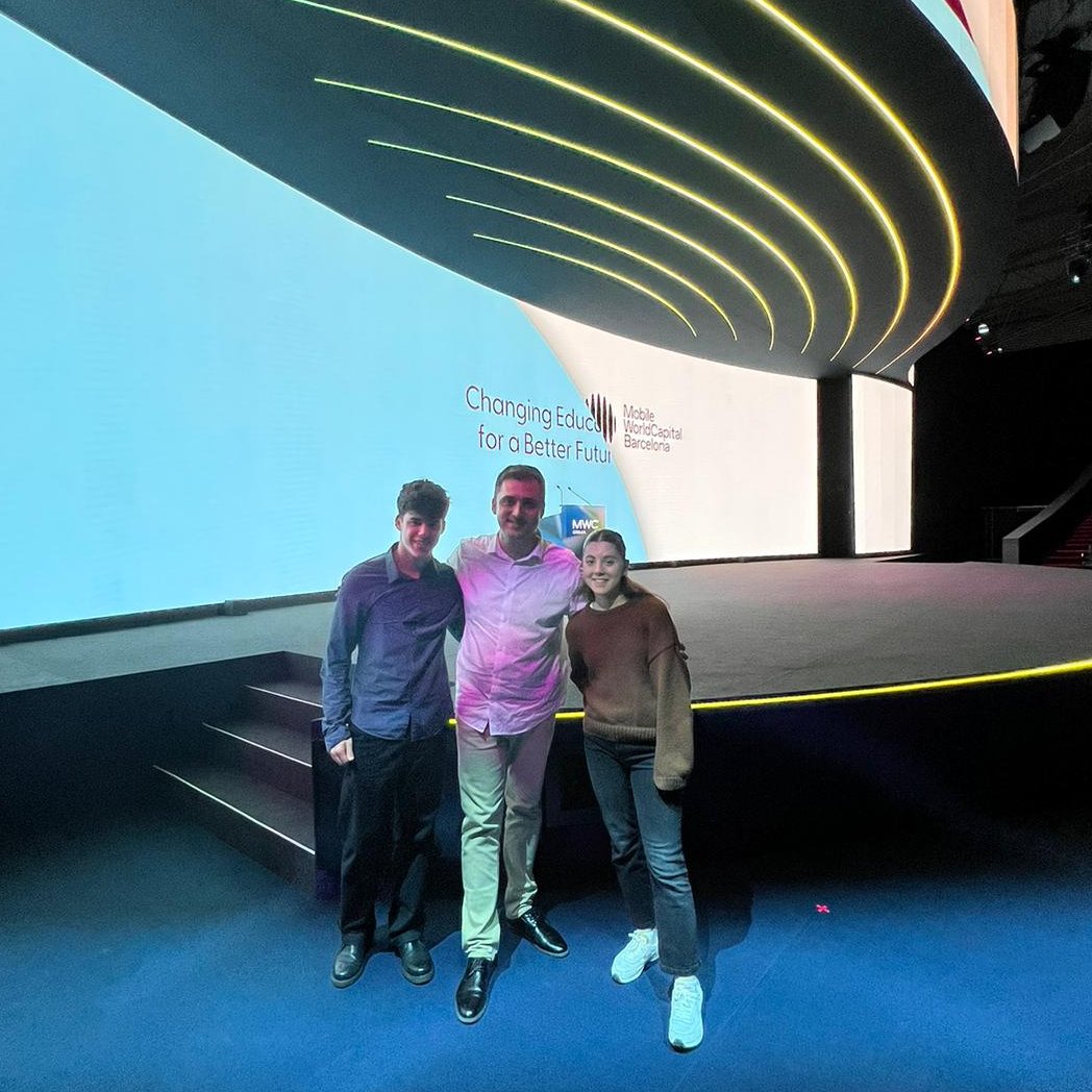 Escoles Vedruna de Catalunya tweet media