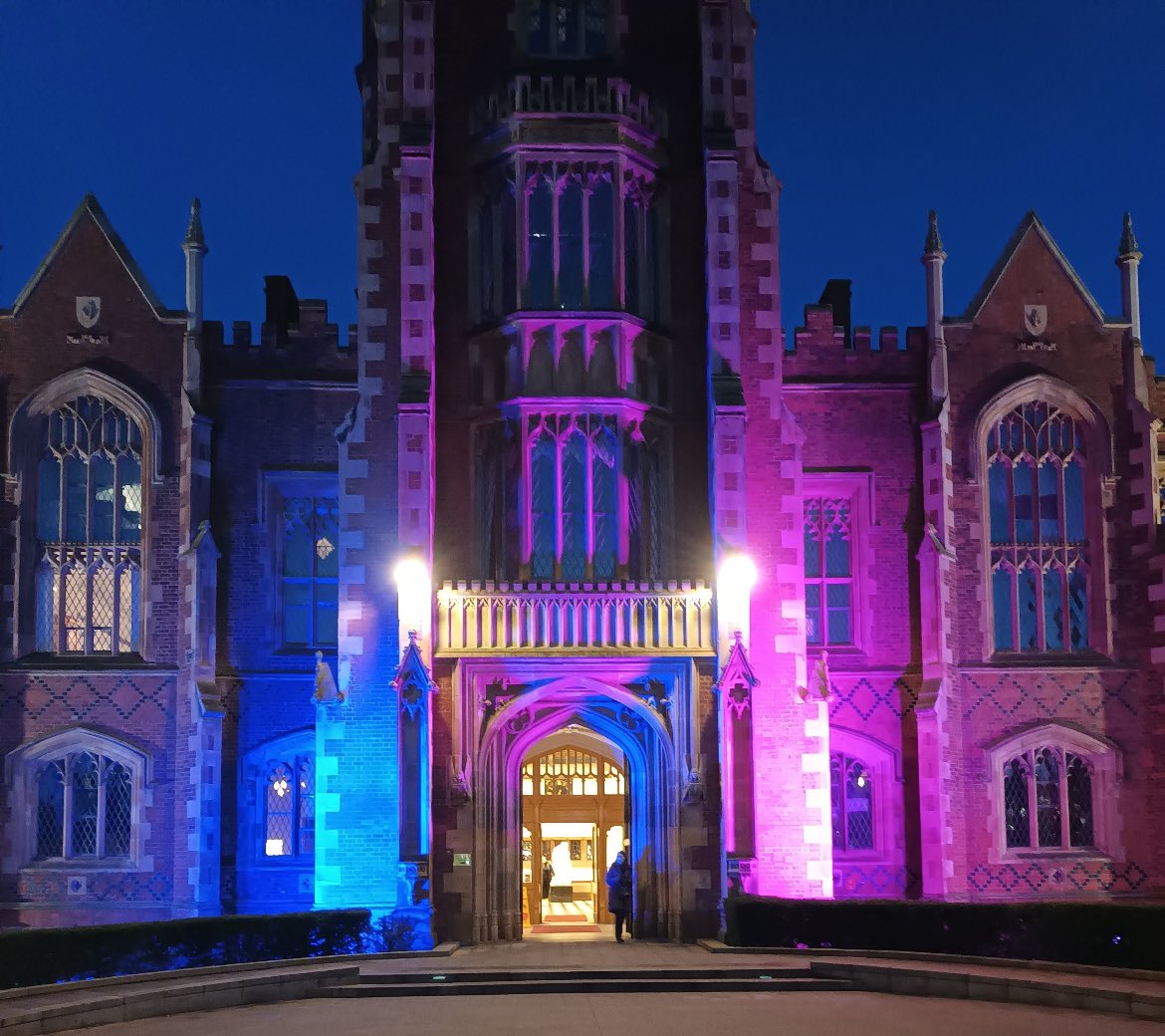 QUB looks so good joining the #ChainofLights #LightUpForRare for #RareDisease - hoping to get a photograph ~11 am 29th Feb. Come Join us in support at white statue of Galileo in entrance square of main <a href="/QUBelfast/">Queen's University Belfast 🎓</a> Lanyon building!  #RareDiseaseNI. <a href="/CPH_QUB/">QUB Public Health</a> <a href="/qubengagemhls_d/">Public Engagement MHLS</a> #RAiN