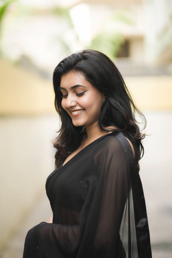 GHf2dqyWUAESrOi?format=jpg&name=900x900