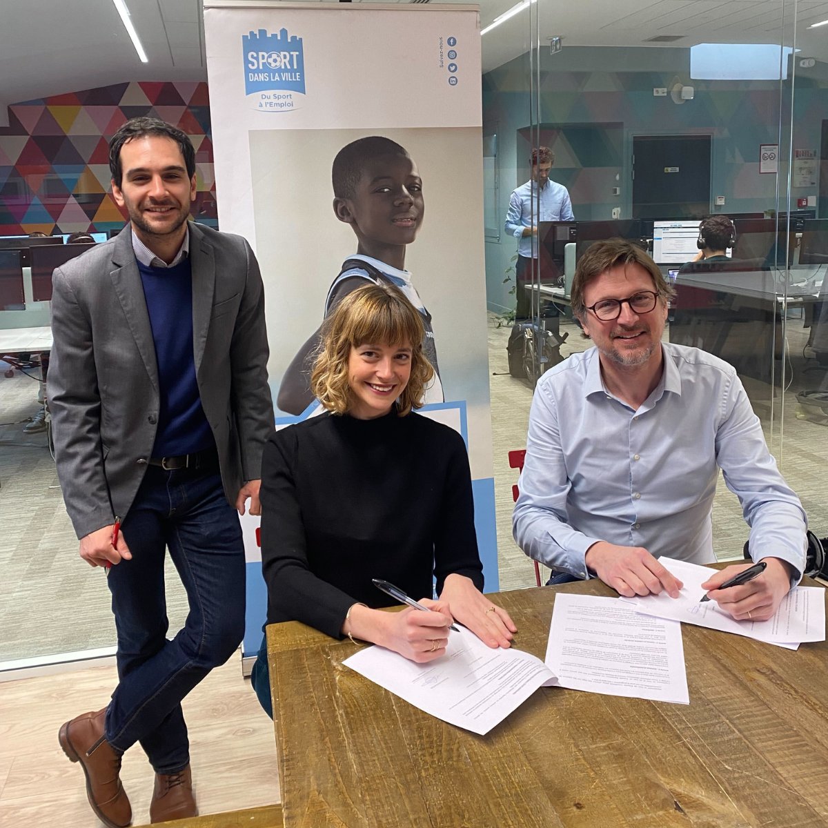 Praxedo (@praxedo) on Twitter photo Praxedo et l'association <a href="/SDLV_Officiel/">Sport dans la Ville</a> ont renouvelé leur partenariat initié en janvier 2023 en faveur de l'égalité des chances et de l'insertion professionnelle, à travers la pratique sportive.
#philanthropie #egalite #insertion #jeunes #engagement #sport #rse Praxedo et l'association <a href="/SDLV_Officiel/">Sport dans la Ville</a> ont renouvelé leur partenariat initié en janvier 2023 en faveur de l'égalité des chances et de l'insertion professionnelle, à travers la pratique sportive.
#philanthropie #egalite #insertion #jeunes #engagement #sport #rse