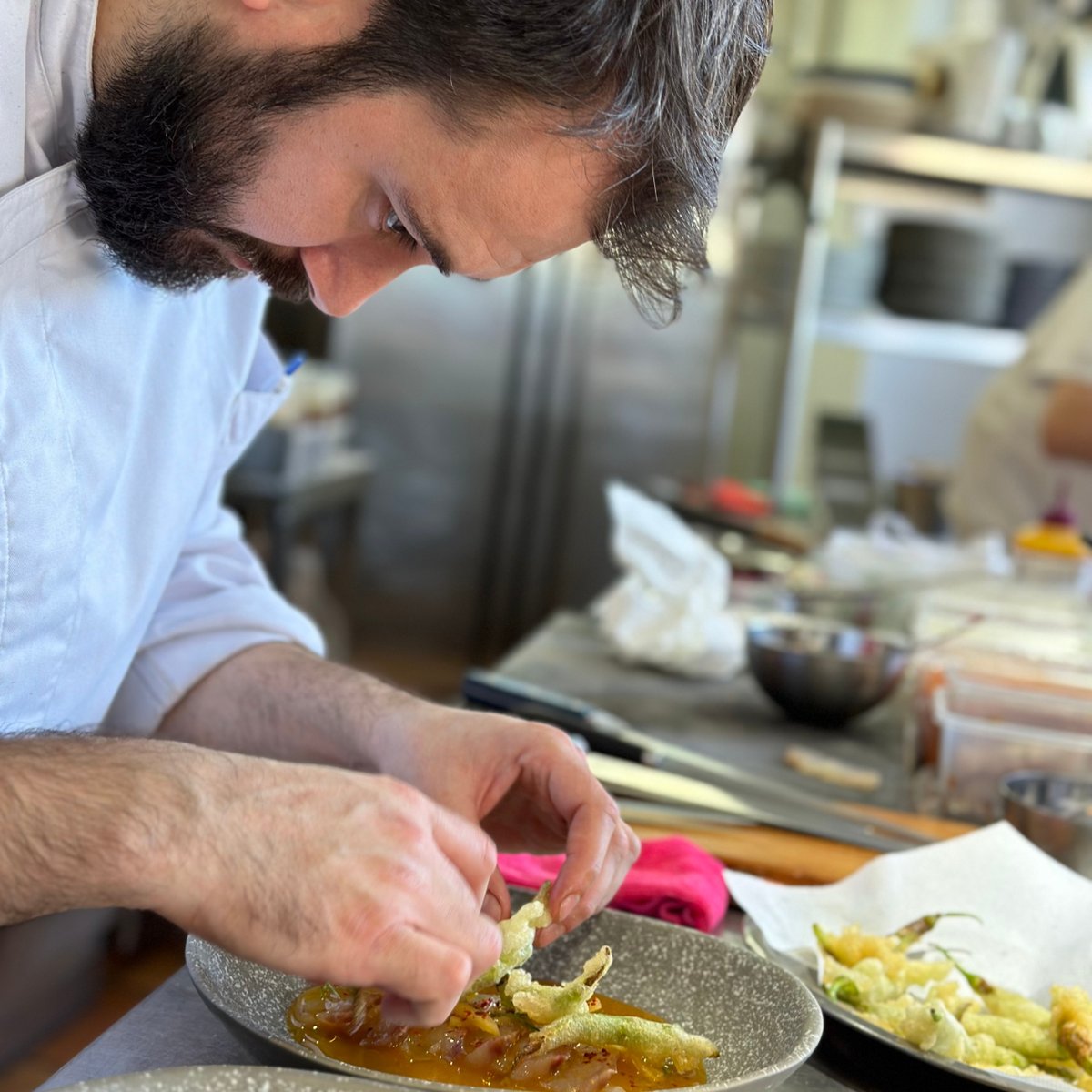 Bahia_Taberna's tweet photo. Le ponemos mucho cariño a lo que hacemos  

¡Reserva aquí y pídetelo! 👉 https://t.co/jZIhQmUWzh

#goodfood #good #bjsrestaurant #ñamñam #madrid #foodpic #goodpic #coolfood #yeah #ventepaaca #pidetelo #comerenmadrid #everyday #esjueves https://t.co/YddBpjufFN