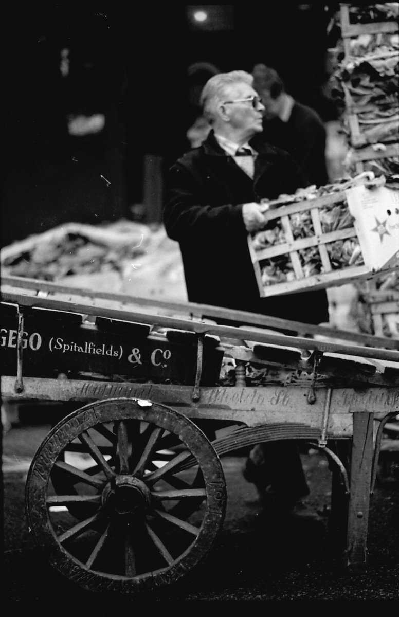 Spitalfields91 started more than 30 years ago when two young photographers set out to document working life at Spitalfields Market. It has been a labour of love. Book available @BrickLaneBooks and at Funky Cellar in @oldspitalfields. #photography #history #book #persistence #film