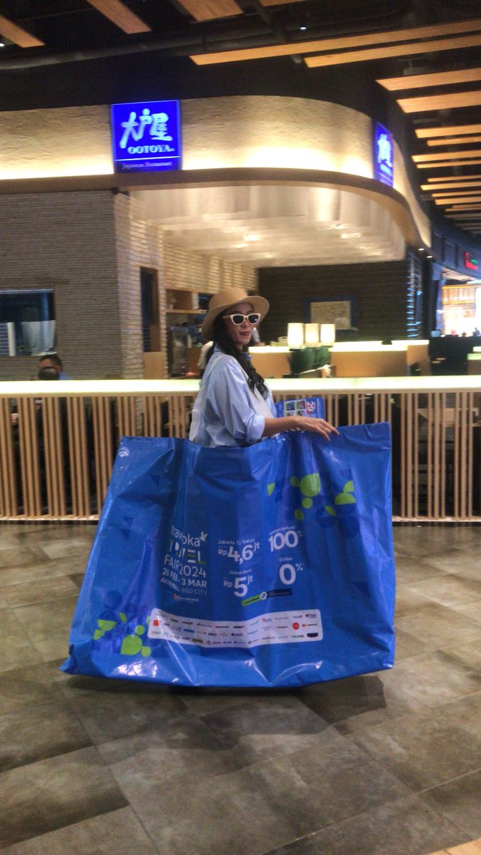 Waduh.. Tas segede gini muat semua dosa-dosamu gaksih 😭😭😭😭