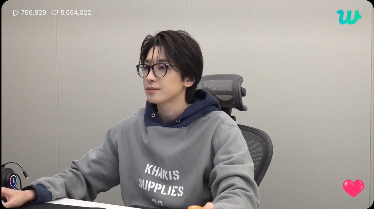 wn_karami's tweet photo. 久しぶりに推し見たらビジュ爆発してて泣いた https://t.co/UWXsRU2W6E