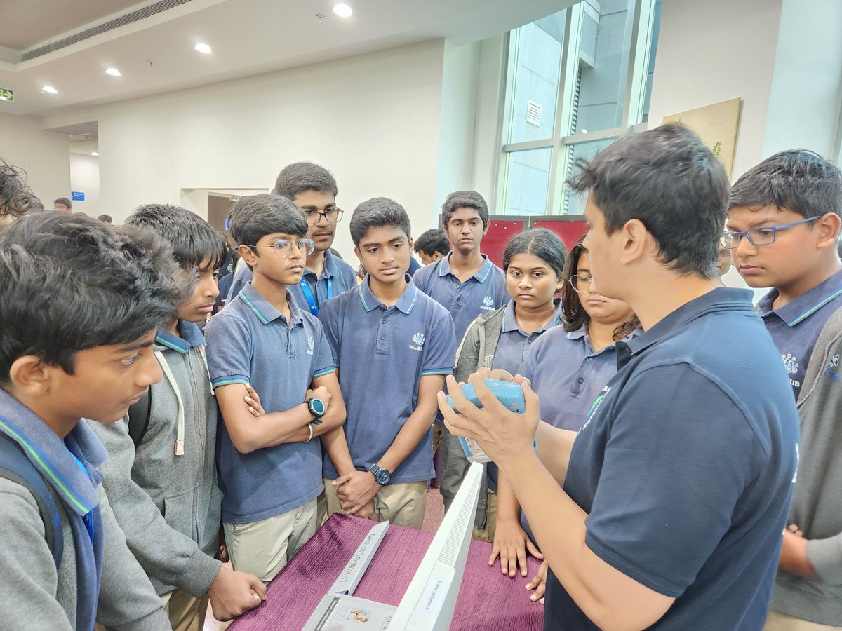 labcalibra's tweet photo. It was really wonderful interacting with the curious audience! https://t.co/nFUn5FnT90