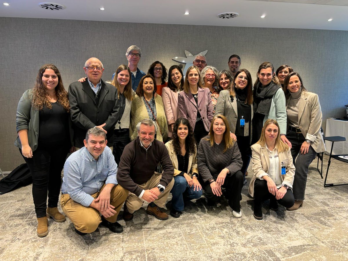 Un placer como siempre reunirnos de forma presencial con todos los coordinadores de las Comisiones Territoriales del Programa para la Atención Integral a Personas con #Enfermedadesavanzadas de <a href="/FundlaCaixa/">Fundación ”la Caixa”</a>