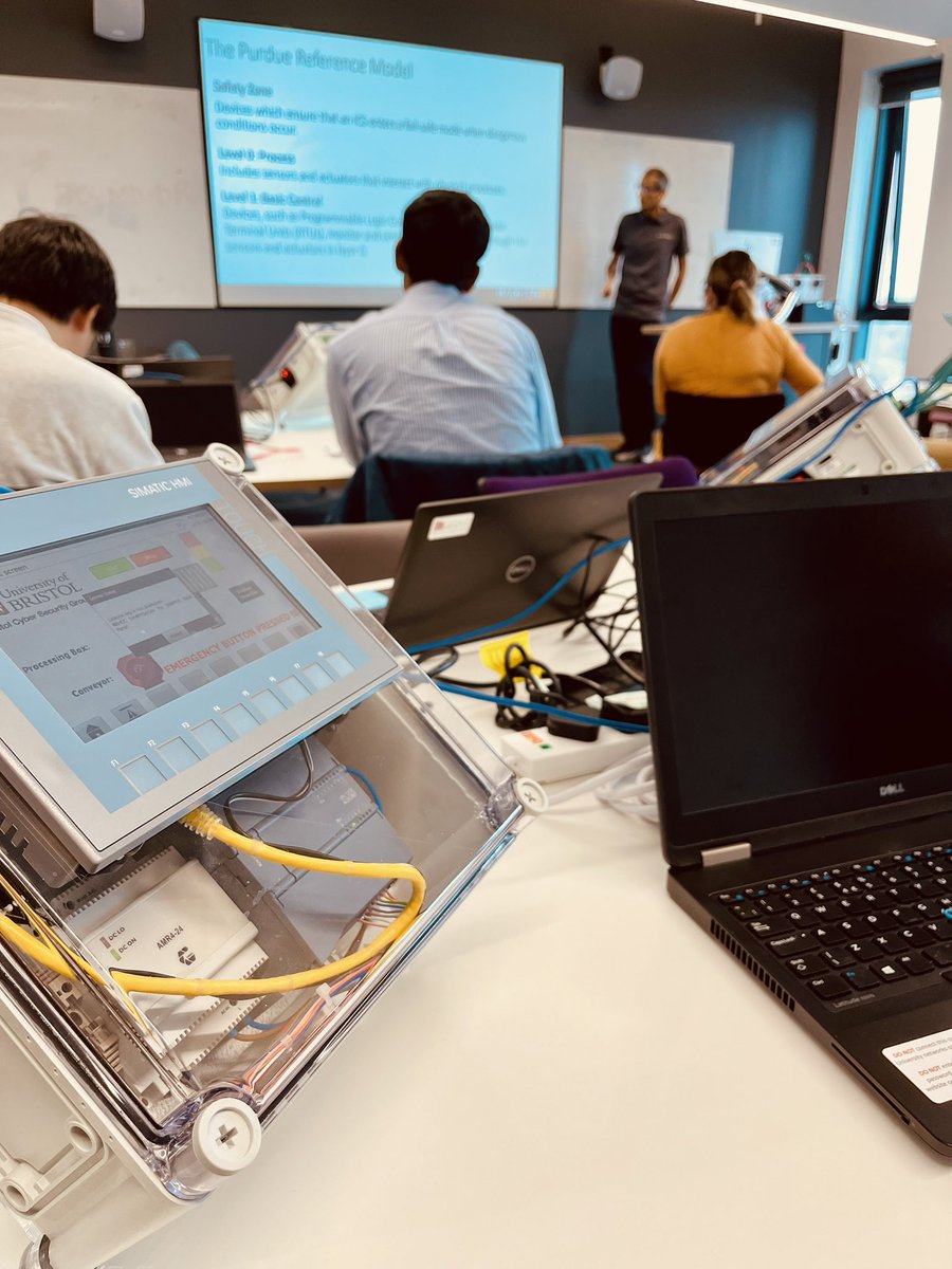 hacktonics's tweet image. Covering an introduction to security of ICS &amp;amp; getting the training boxes set up @UWEBristol