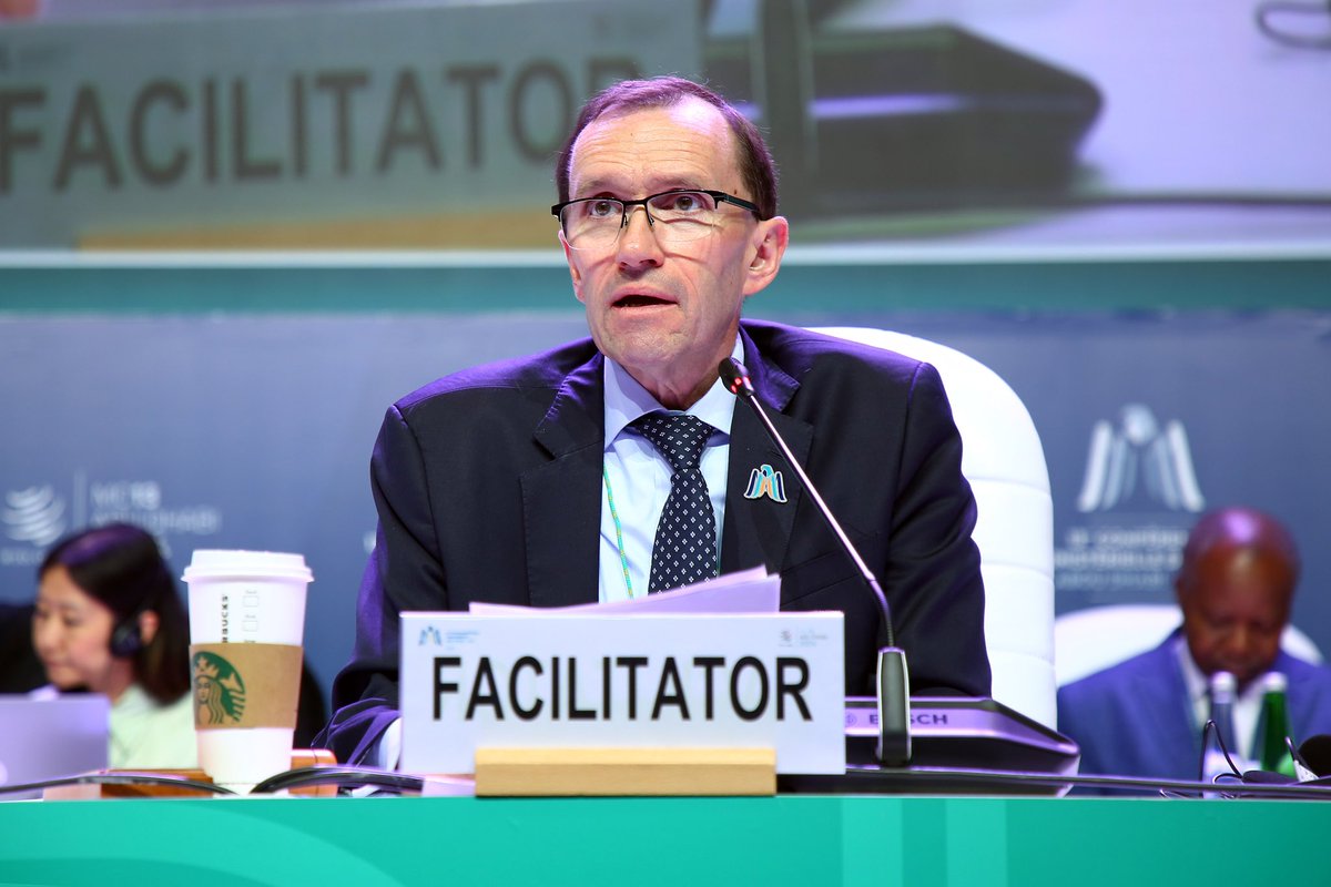 Every second year, the World Trade Organization meets at the level of Ministers.

With geopolitical tensions and protectionism on the rise, it is more important than ever to preserve and strengthen this critical piece of our rules-based multilateral order. 🌍

#WTOMC13AbuDhabi