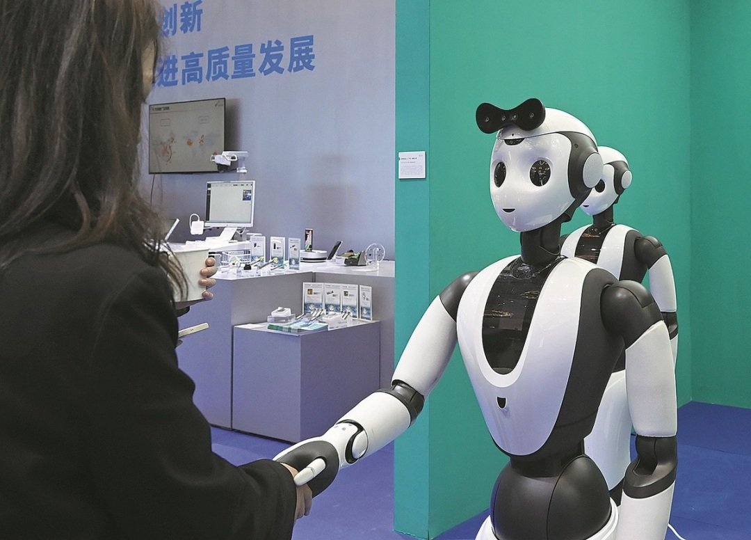 TomBlade7's tweet photo. #Guangdong province will step up efforts to promote innovation in industrial technology to push forward with high-quality development, with talent and innovative enterprises playing key roles in the process, Huang Kunming, the province's Party secretary, said on Sunday. https://t.co/UQTcgk69Y2
