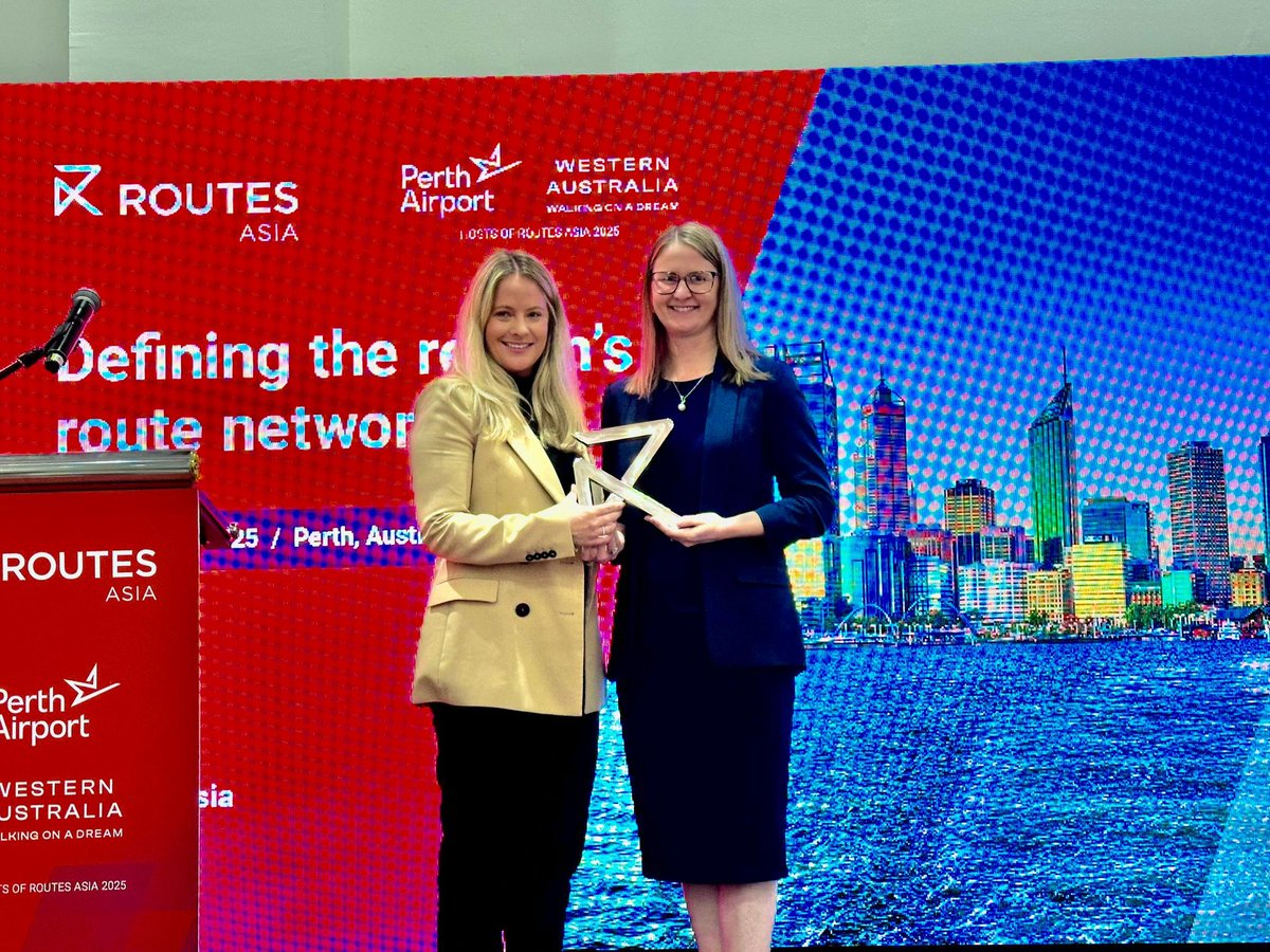 MY_Airports's tweet photo. Malaysia Airports and @TourismMalaysia have officially handed over hosting duties for @routesonline Asia 2025 to Perth Airport and Tourism Western Australia. We look forward to gathering again with aviation industry professionals in Perth next year. #MYairportsshares #RoutesAsia https://t.co/HauGTLjqbi