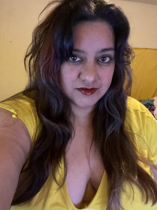 Hairs a mess, I just used my vibrator tho plz forgive the hair 🙏🏽 https://t.co/0QJFdozRHo<a href="/tag/bbw"class="tags"><span>#bbw</span></a><a href="/tag/milf"class="tags"><span>#milf</span></a>