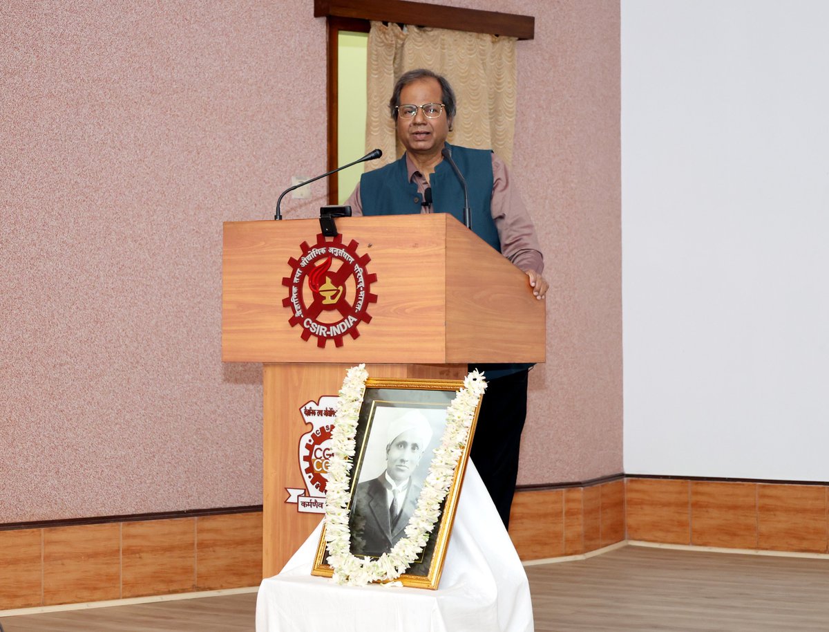 official_cgcri's tweet photo. Dr. S. K. Bhadra, Former Chief Sct., CSIR-CGCRI &amp; CSIR Emeritus Sct., IACS delivered an enlightening talk on “Fascinating Science in Colonial Bengal: Contributions of C V Raman and Meghnad Saha” as part of National Science Day Celebration 2024 at CSIR-CGCRI on 28.2.24. @CSIR_IND https://t.co/jQXUzK85gJ