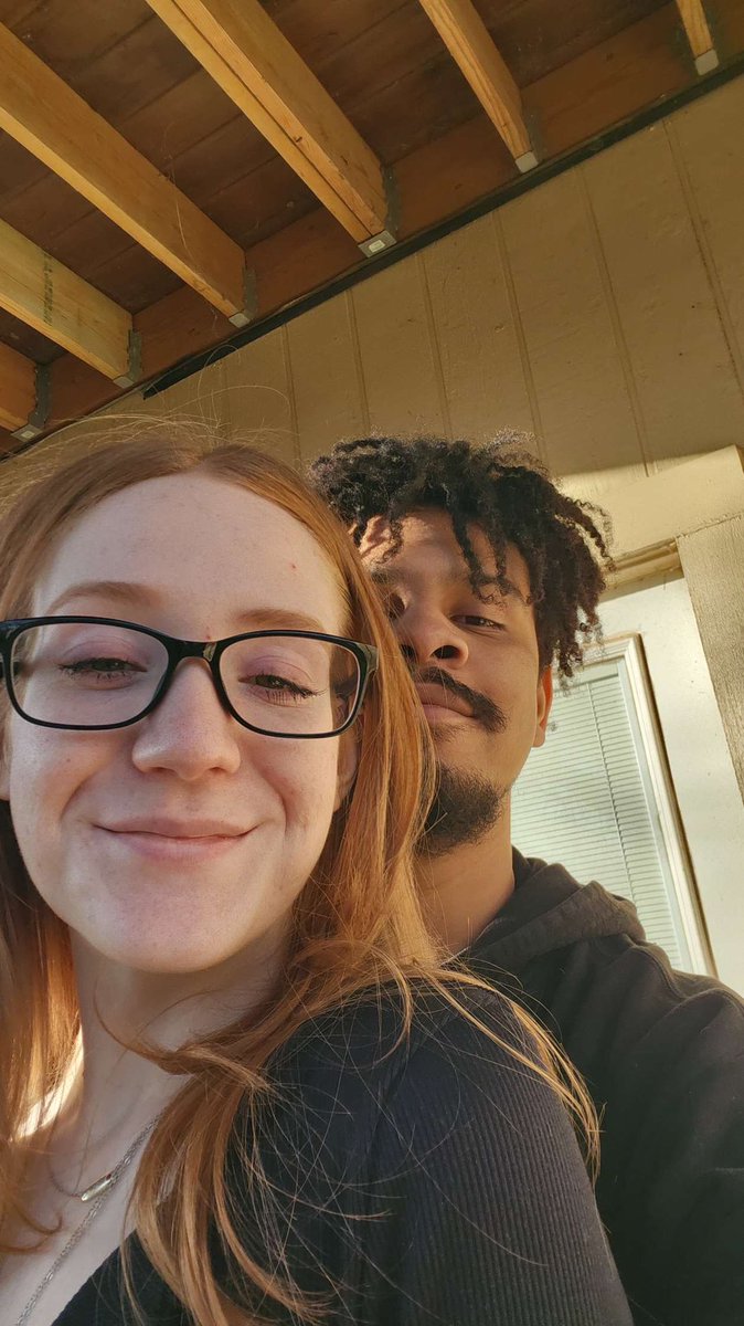 clothespin__'s tweet photo. I love when a mf calls me ugly… cus baby what??? clean yo lenses please, i am beautiful <3 https://t.co/hSZGiXQBrU