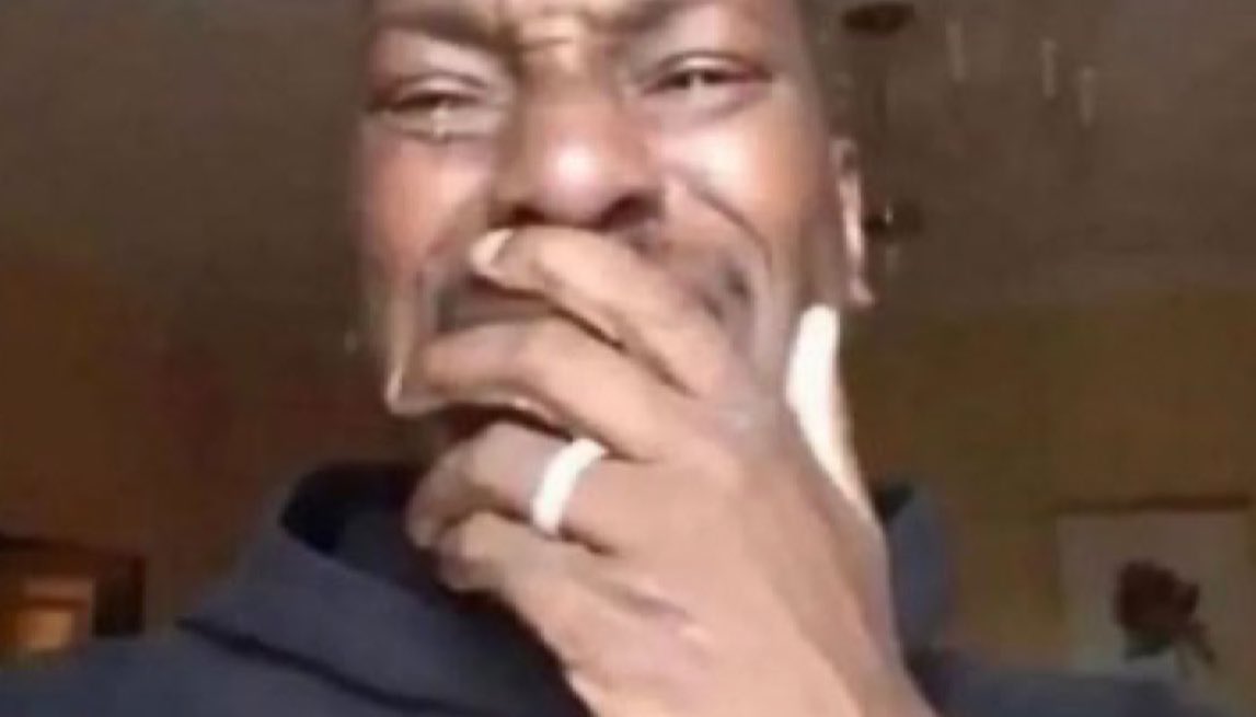 triceyupnext's tweet photo. i gotta get off twitter… twitter gon make me question my sexuality. i always told myself if i was to date a girl i’d date a stud but you feminine females got me thinking i need a gf😖😖 https://t.co/hZI23b48bW