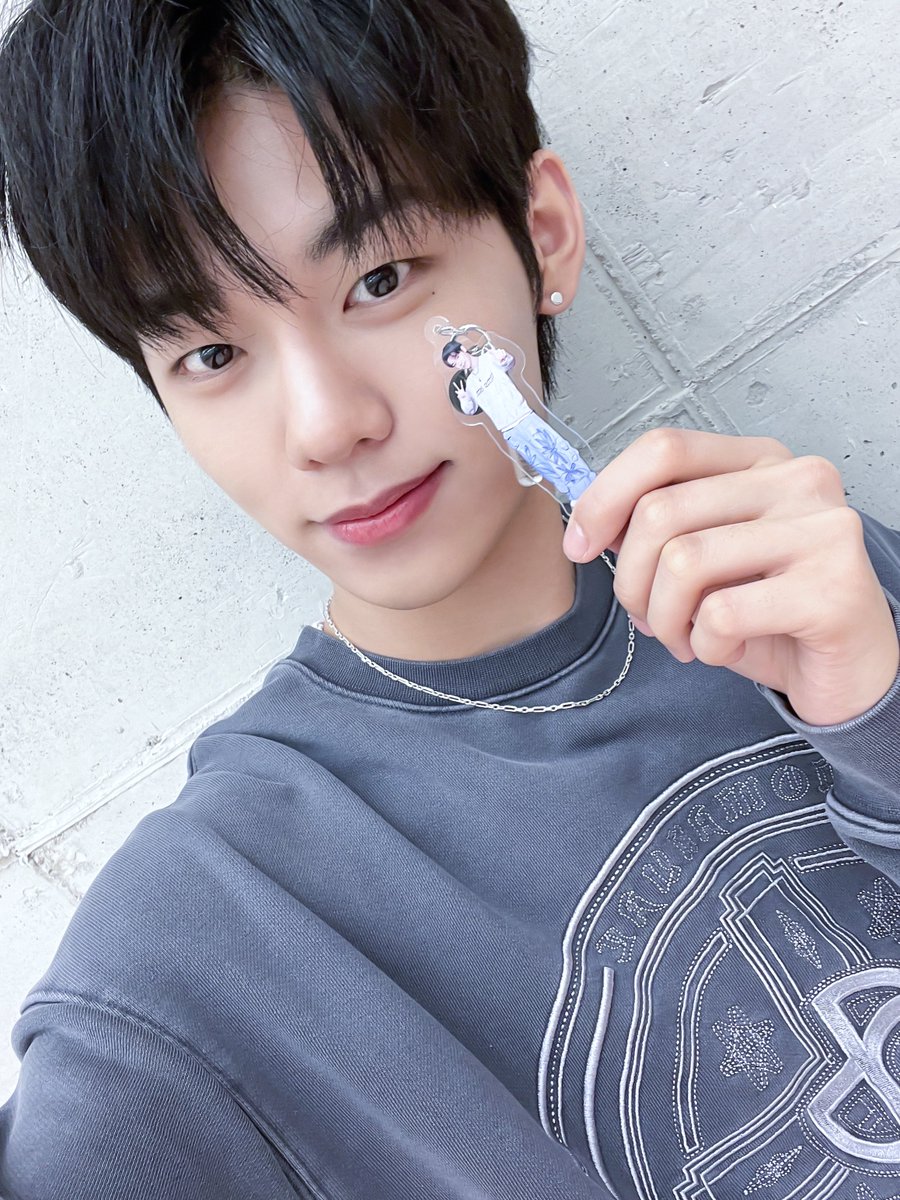 EVNNE_official's tweet image. 주머니에 넣어다니고 싶은 이븐이들🕺
 
#EVNNE #이븐
#2024_EVNNE_FANCONCERT
#SQUAD_R