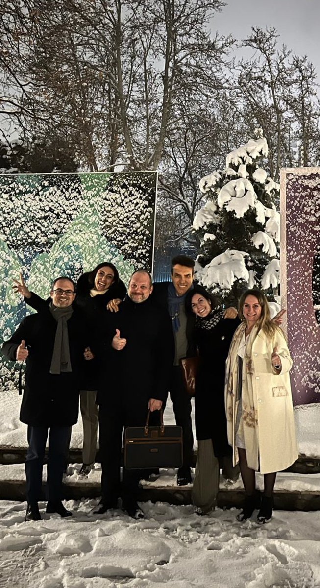My farewell to the incredible staff of the Italian Embassy in Tehran خداحافظی من با همکاران خارق‌العاده‌ام در سفارت ایتالیا در تهران