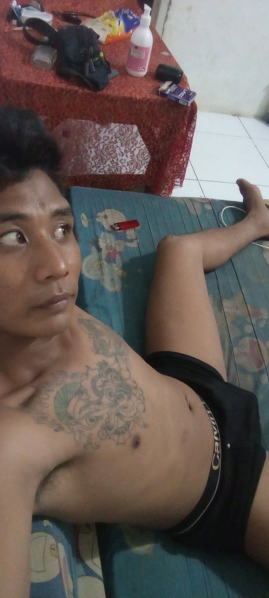 Siap menerima Tante Tante dan mami aku masih sanggup ko🤣🤣