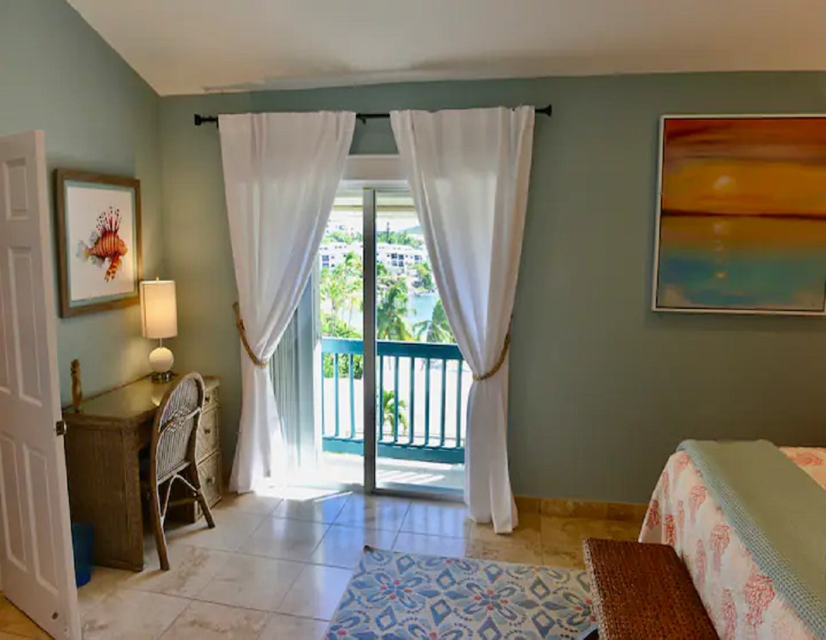 StThomasParadis's tweet photo. Explore bliss at our Couple-Friendly Vacation Rentals in St. Thomas. Indulge in 2 BR luxury, with Caribbean Sea vistas. Perfect for beach lovers, foodies, shoppers, and island adventurers. #StThomasGetaway #CaribbeanRetreat #VacationCondo https://t.co/eb1CPl90rI https://t.co/9kGgcpztTB