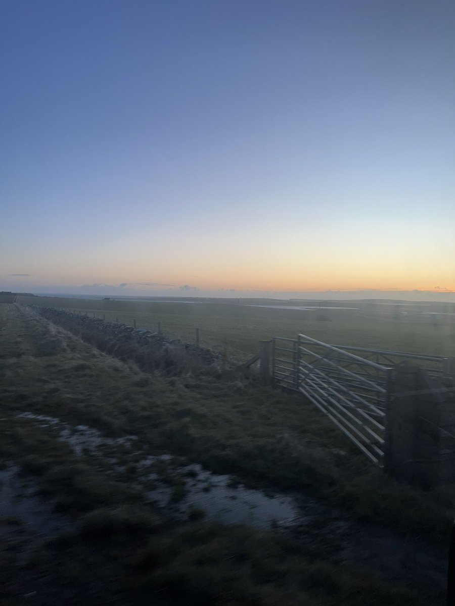 What a stunning place Orkney is and how warm the people are. Loved our trip to deliver the Get A Head In Farming session for the @countrysidefund supported by @nfum but heading back home this morning… 💛🏴󠁧󠁢󠁳󠁣󠁴󠁿💛 #nofilterneeded