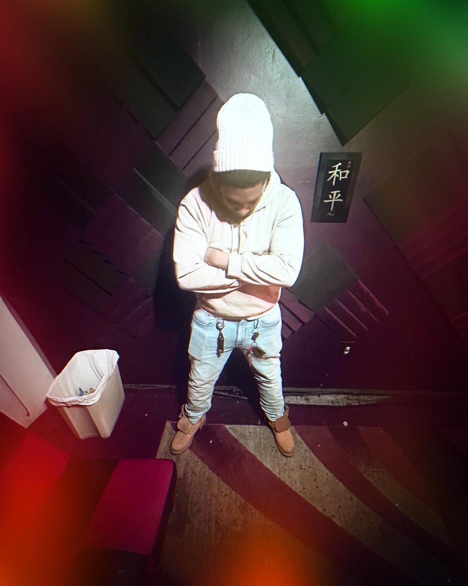 MvpMiggz's tweet photo. https://t.co/yL3KyTv5j8
MVPMIGGZ - “THROW IT ON DA ROOF” MVPMIX 
@Latto - “PUT IT ON DA FLOOR AGAIN” REMIX
#Remix
#Latto
#Philly
#Youtube
#UnsignedArtist
#UnderGroundArtist
#SolidEnt✊🏾❌
#NeverSettleNeverSurrender🙅🏾‍♂️💯
#IndyBoyz🦁📍
#SpankOutBoyz🙊🙈🙉🔓
#LongLiveAndFreeMyBruddas https://t.co/Pghz11qPjR