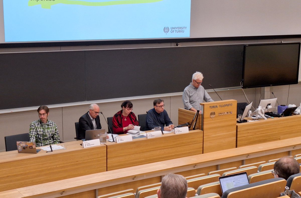 Oikein hyvää tiedekuntapäivää! ✨

Tiedekuntamme tiedekuntapäivä on juuri pyörähtänyt käyntiin. Tällä kertaa teemana on missä olemme, mihin suuntaamme? Aamupäivän aikana luvassa on muun muassa paneelikeskustelu ja iltapäivällä ryhmätyöskentelyä.

#EDutu50