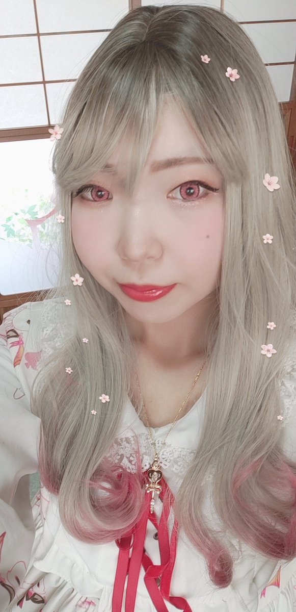 merochibi01's tweet photo. ついにプレゼントキャンペーンで当選したLocoLoco様からのウィッグ届いたーっ💖
着用してみたら一気に春来た気がする💖
せっかくなのでモデルフォトにも応募致します(˶ᐢ. .ᐢ˵)🎀
本当に可愛いウィッグ…
#LocoLocoModel https://t.co/8Q0JB82gLz
