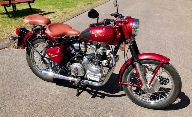 Picture of a Bullet with spring seats sent in by a customer from Finland. #royalenfield #royalenfieldindia #royalenfieldbullet #enfield #enfieldlove #bullet #madelikeagun #bulletlover #riding #ridepure #bike #vintage #classic #classicbike #enland #classicmotorcycle #finland