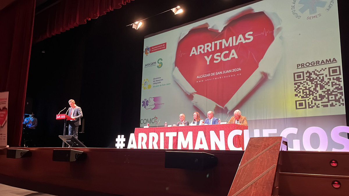 Esto empieza! Nivelazo científico… y gran afluencia. Vamos #arritmanchegos