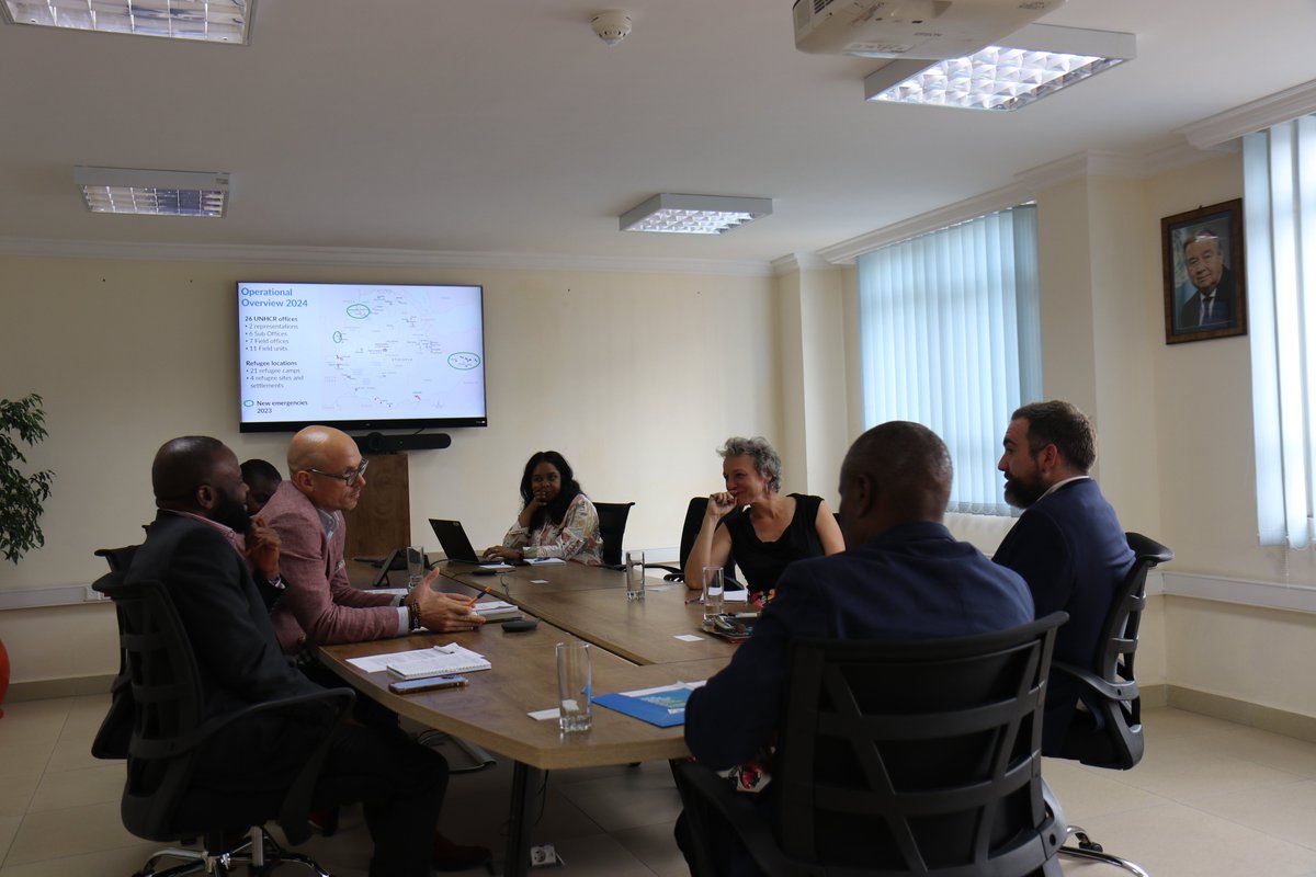 UNHCREthiopia's tweet photo. Pleased to welcome the Head of the Spanish Cooperation in 🇪🇹 @MarioFanjul ! Discussions focused on strengthening our longstanding partnership on sustainable energy, better education, and livelihoods for #refugees in Melkadida, Somali 🇪🇹. 
Thank you for your support @AecidEtiopia! https://t.co/MbAvgeL2cS