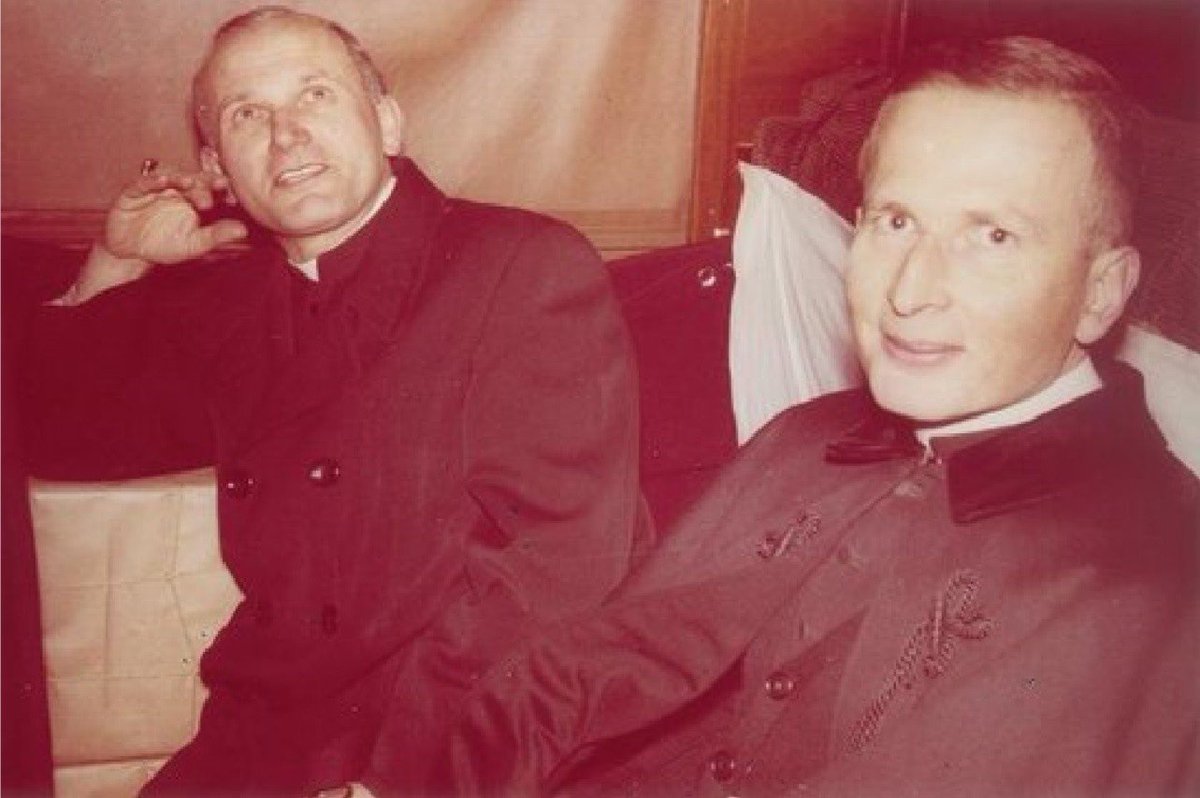 29 lutego 2024 w kościele św. Stanisława w Rzymie, Kard. Konrad Krajewski będzie przewodniczył Mszy św. o godz. 18.30, z okazji 100 rocznicy urodzin Kardynała Andrzeja Deskura, przyjaciela Jana Pawła II, wieloletniego pracownika ważnych instytucji watykańskich.