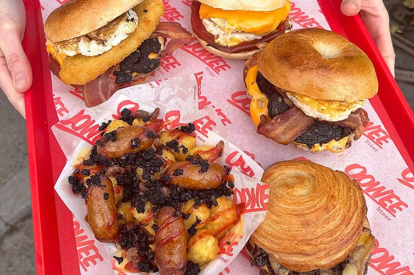 Bristol burger legends Oowee launching new menu with dishes 'never been' tried before
bristolpost.co.uk/whats-on/food-…
