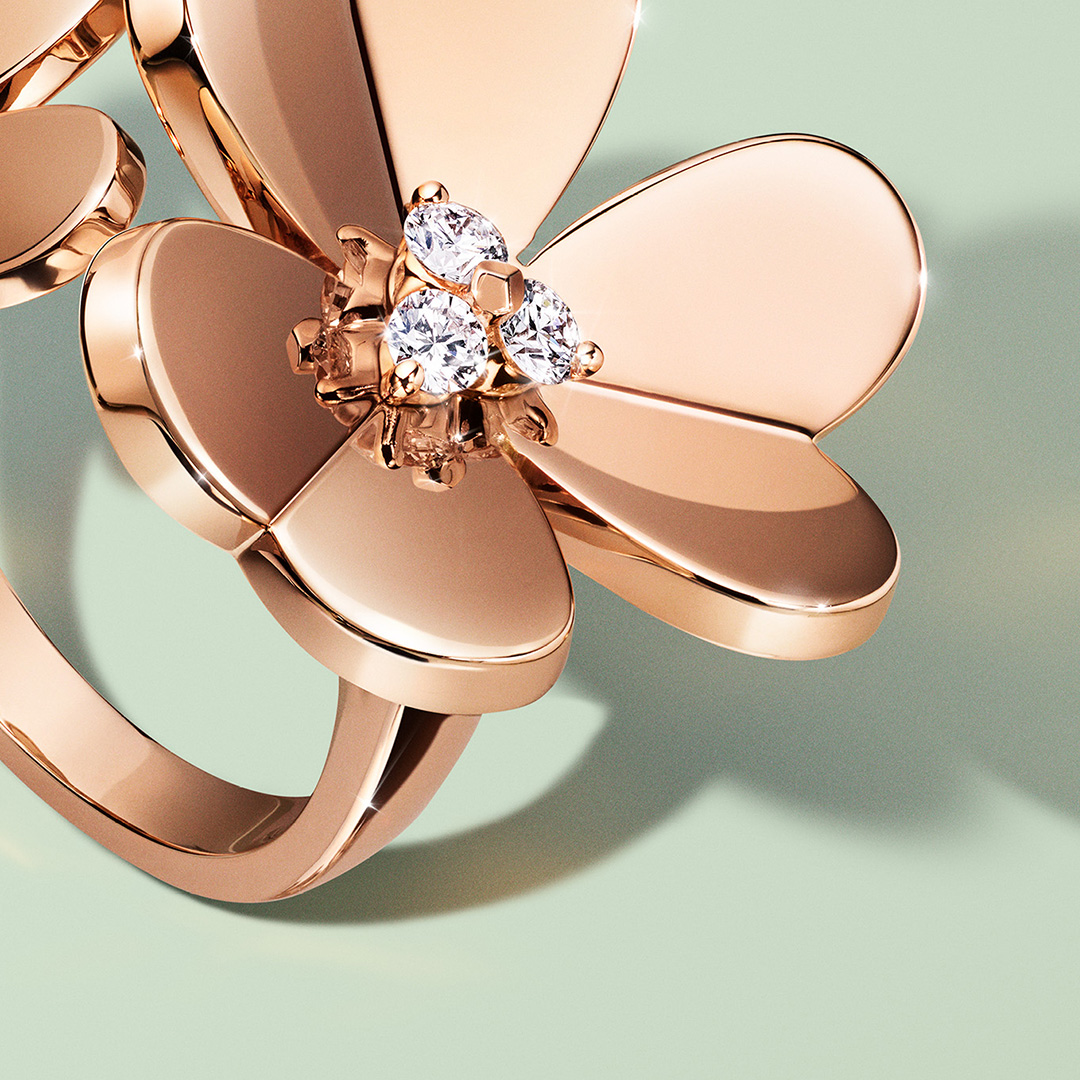 Van Cleef & Arpels tweet media