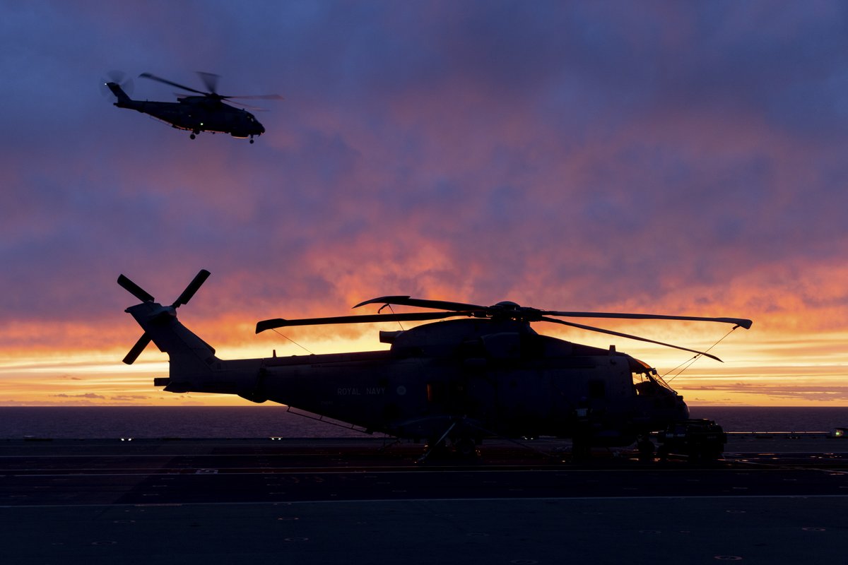 Staggered flying. Round the clock. #SteadfastDefender24 #FLYNAVY