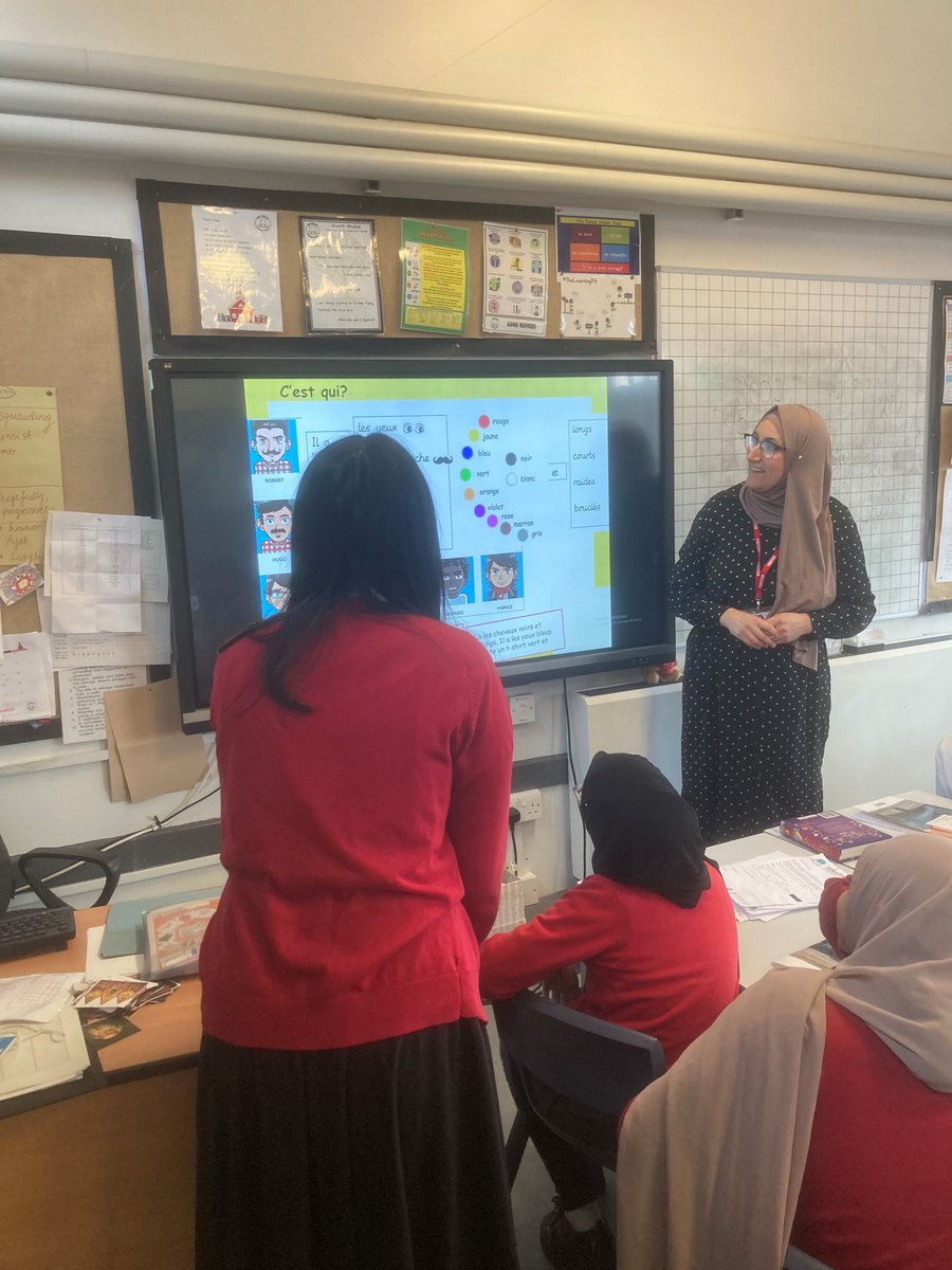 #MFL Service #French tutor Salima teaching adjectival agreement with the amazing #Year6s at @OldPalacePri 🇫🇷🥳😃