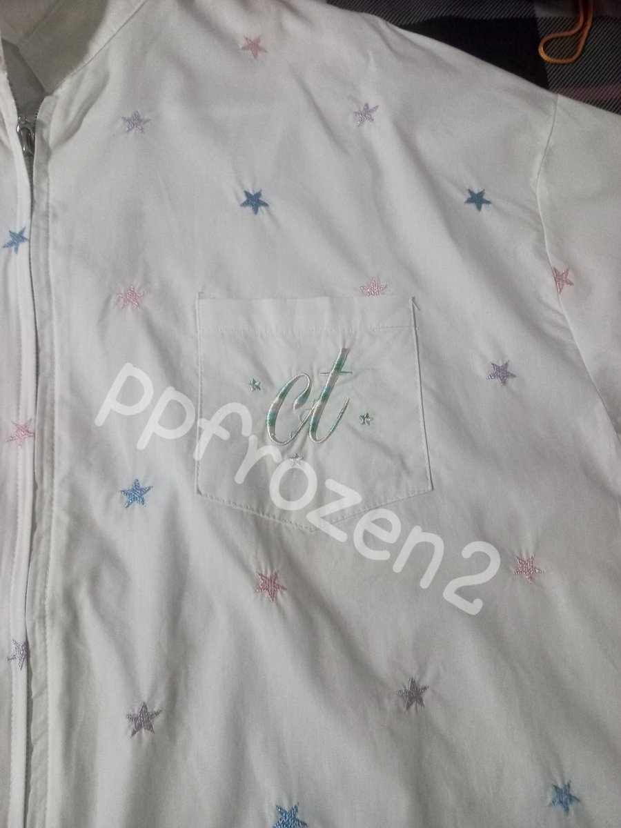 ppnt_12's tweet photo. Cintage star edition แขนยาว 320รวมส่ง⚡ไม่เคยใส่ ซักเก็บรีด ค่ะ🤍
#ส่งต่อเสื้อผ้า #ส่งต่อเสื้อผ้ามือสอง #cintageshop #cintageshopส่งต่อ #โล๊ะตู้ https://t.co/w2c3Y3jeJH