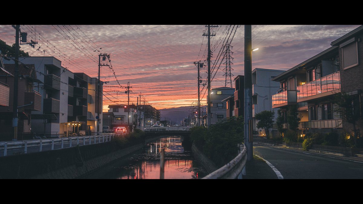 Rockystudio4's tweet photo. 夕空エモOsaka https://t.co/VxmWTvPyJL
