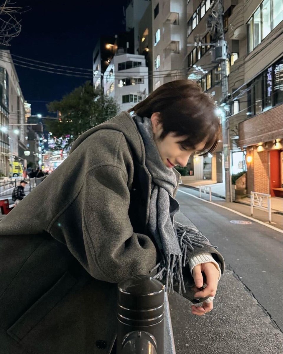 247neul's tweet photo. 이게 남친짤이라는 것이다...
아 분위기 너무 따수워 영재야 ㅜ.ㅜ♡ https://t.co/34oHSQ2KqT