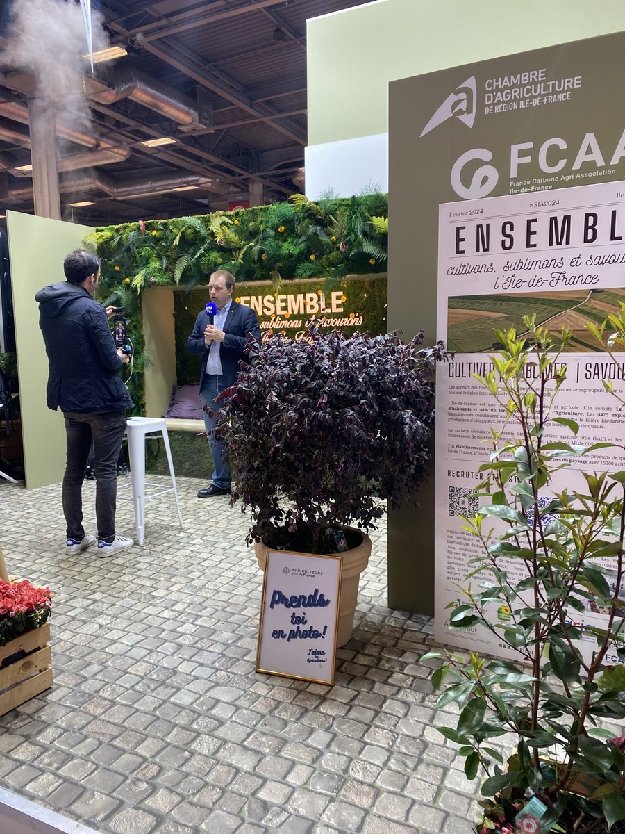 #SIA2024 début de journée avec <a href="/BFMParis/">BFM Paris Île-de-France</a>, <a href="/AgriAvenir/">Lefort Guillaume</a> : 
« L’agriculture est porteuse de solutions et c’est un métier passion. » 

#agricultureidf #caridf #ensemble