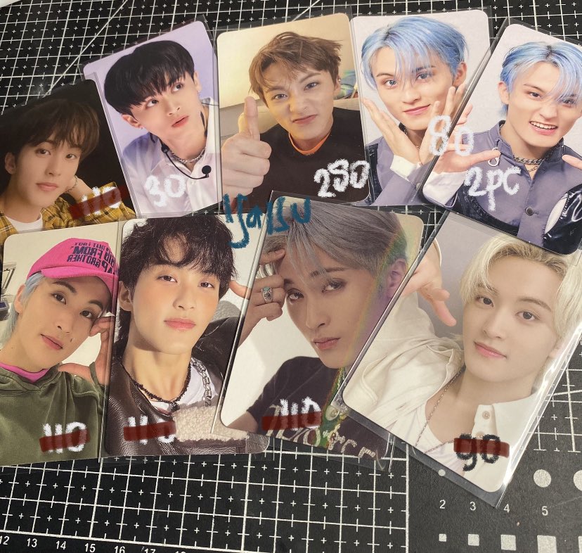 mau wts aab marklee lagi dong sekarang eachnya yang dicoret jadi 80k ajaaaa yukyuk kalo mau nego lagi boleh banget